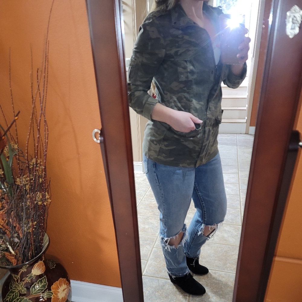 Camo Utility Shacket - Picture 6 of 6